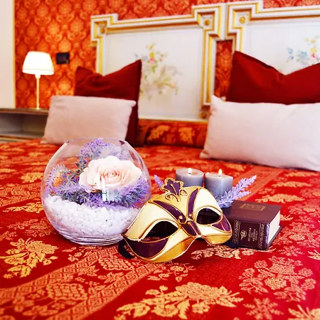 Venice Lion Residence Free Private Parking Easy Access Venice-3